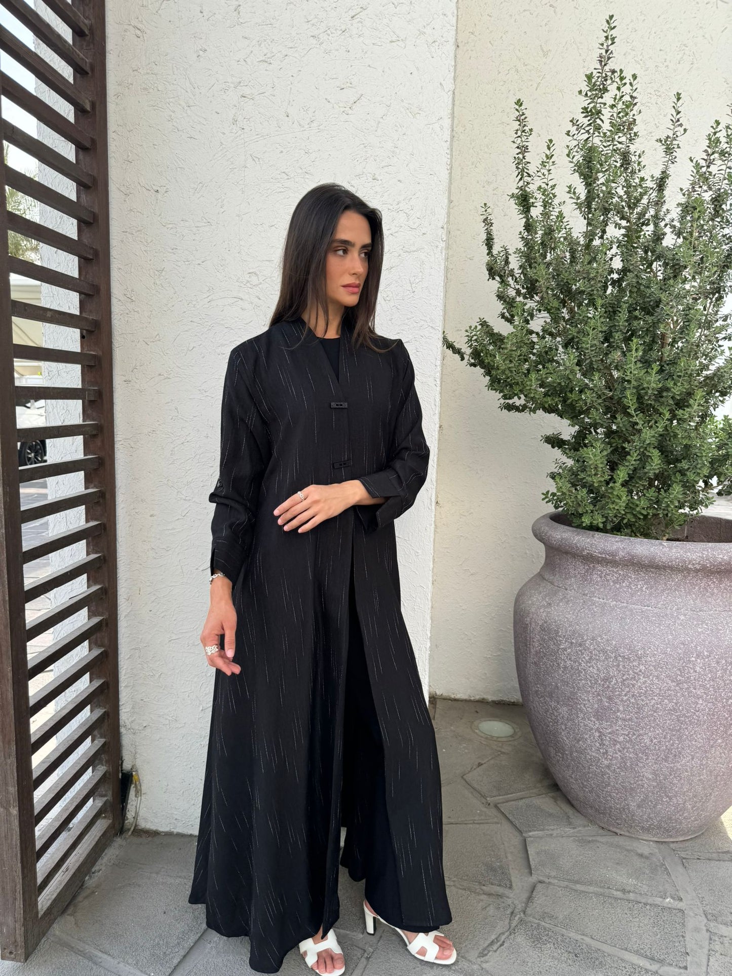 Black Linen - Abaya